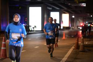 BIB: 12460, 12319
                            <button type="button" onclick="openModal(18796579)" class="btn btn-primary btn-sm float-right btn-popup" data-toggle="modal" data-target=".modal-high-quality">
                        <i class="fas fa-shopping-cart"></i> Add to Cart
                    </button>
                                            <button type="button" onclick="isThisMe(18796579, true)" class="btn btn-success btn-sm float-right btn-popup btn-isme hidden" data-toggle="tooltip" data-placement="bottom" title="นี่คือรูปของคุณใช่ไหม คลิกที่นี่เพื่อเอาเข้าอัลบั้ม">
                        <i class="fas fa-plus"></i> Add to album
                    </button>
                    <button type="button" onclick="isThisMe(18796579, false)" class="btn btn-warning btn-sm float-right btn-popup btn-isnotme hidden">
                        <i class="fas fa-ban"></i> Remove from album
                    </button>